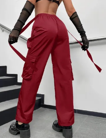Pantaloni SHEIN, visiniu