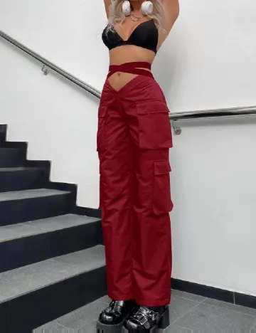 Pantaloni SHEIN, visiniu