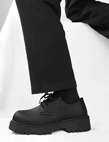 Pantofi SHEIN, negru