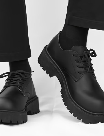Pantofi SHEIN, negru