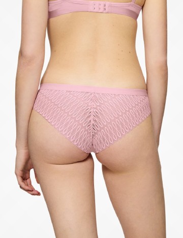Chilot Triumph, roz