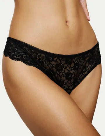 Chilot Triumph, negru