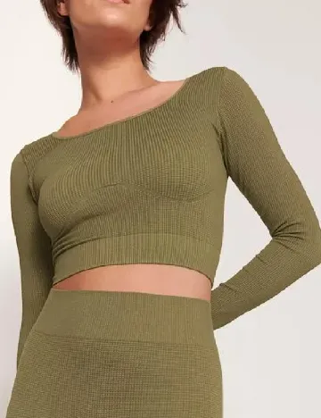 Top Triumph, verde