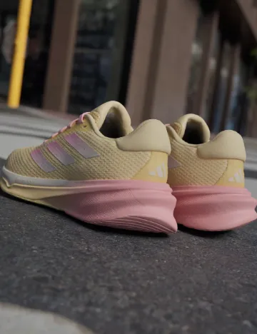 Adidasi Adidas, galben