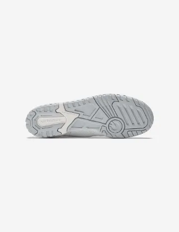 Adidasi New Balance, alb
