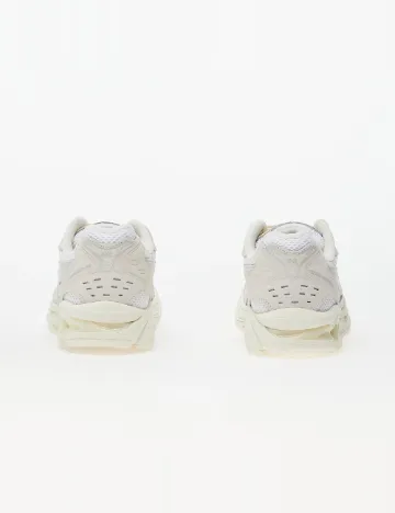Adidasi Asics, bej