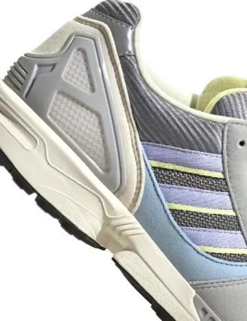 Adidasi Adidas, mix culori