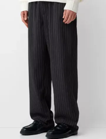 Pantaloni Bershka, gri