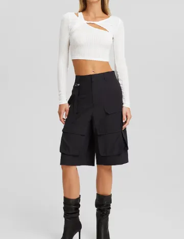 Top Bershka, alb Alb