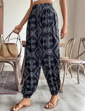 Pantaloni SHEIN, negru