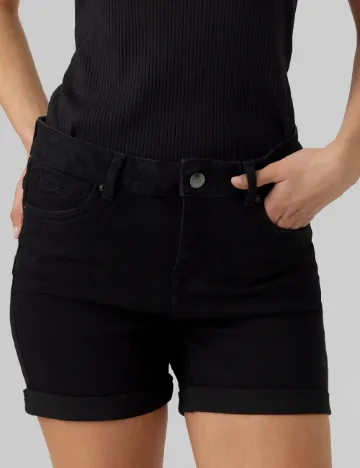 Pantaloni scurti Vero Moda, negru