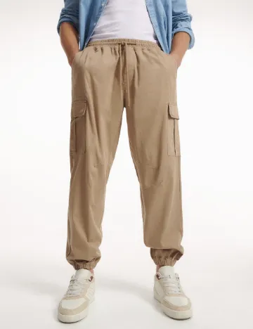 Pantaloni Reserved, maro