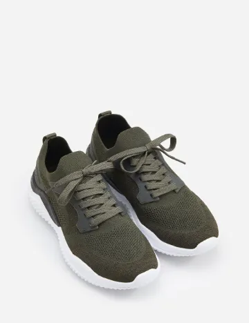 Adidasi Reserved, verde