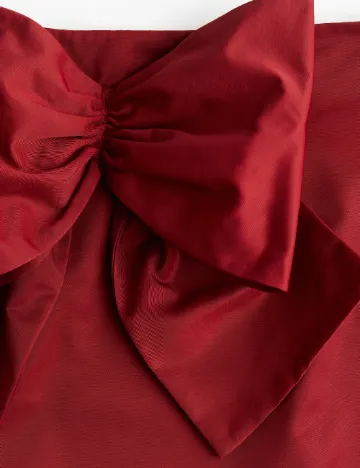 Fusta H&M, visiniu