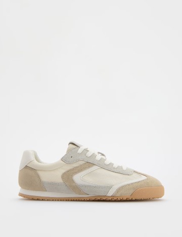 Adidasi Reserved, crem