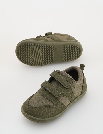 Adidasi Reserved, verde