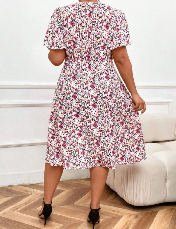 Rochie medie SHEIN CURVE, floral print