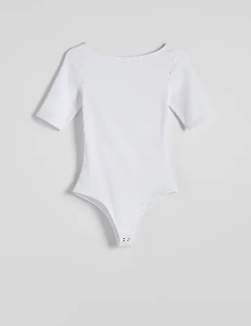 Body Reserved, alb Alb