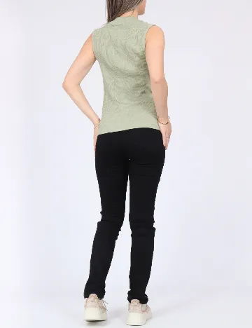 Top Pieces, verde