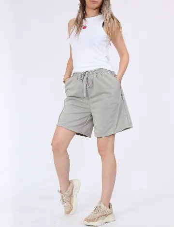 Pantaloni scurti Dazy, gri