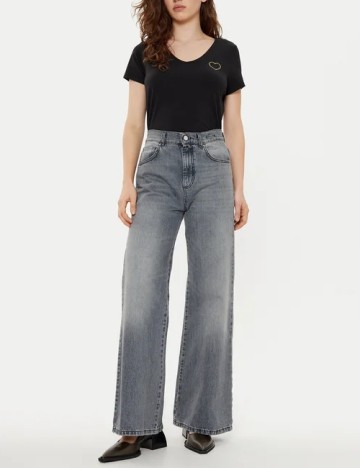 Tricou Pieces, negru