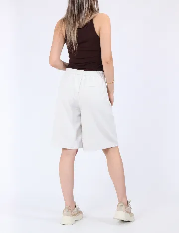 Pantaloni scurti Only, gri