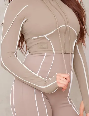 Hanorac PRETTYLITTLETHING, bej