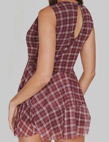 Salopeta PRETTYLITTLETHING, visiniu
