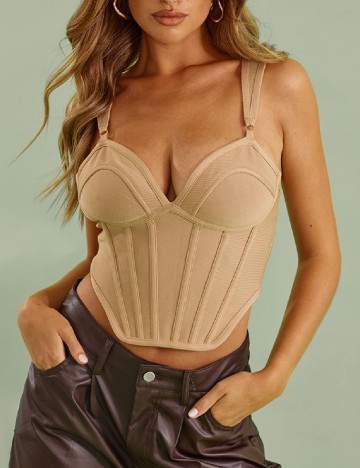 Top PRETTYLITTLETHING, maro deschis