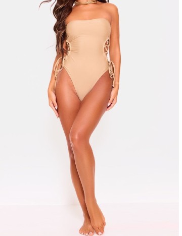 Costum de baie PRETTYLITTLETHING, crem