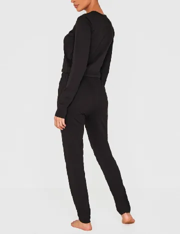 Bluza PRETTYLITTLETHING, negru Negru