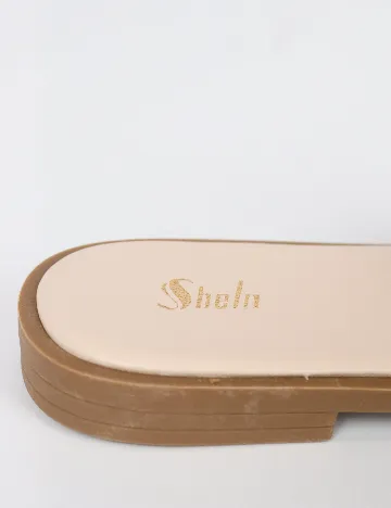 Slapi SHEIN, crem