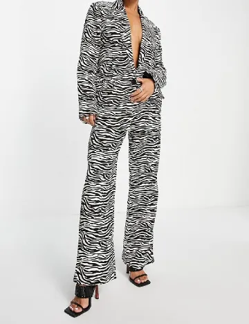Pantaloni Kaiia, alb/negru