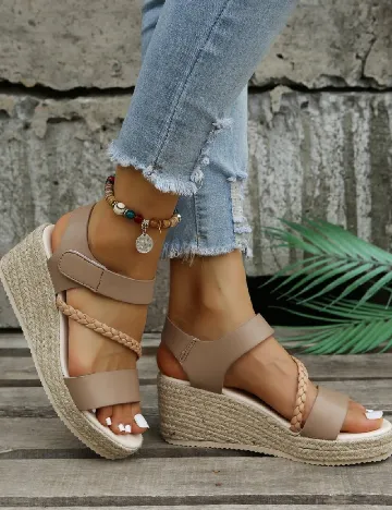 Sandale SHEIN, maro