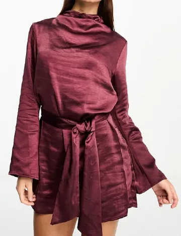 Rochie scurta Pretty Lavish, visiniu