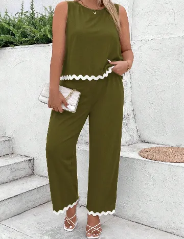 Compleu SHEIN CURVE, kaki Verde