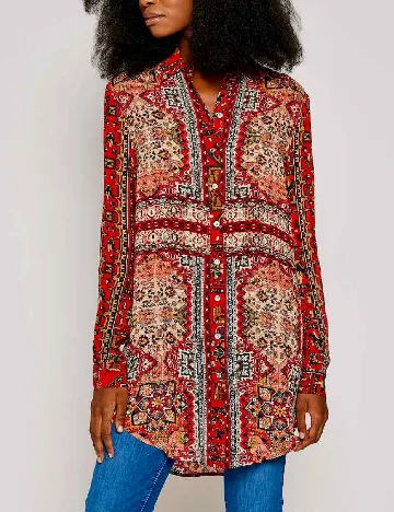Camasa Desigual, rosu