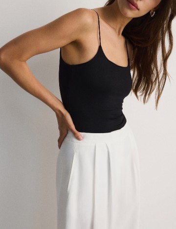 Body Reserved, negru