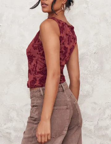 Top Top Shop, visiniu