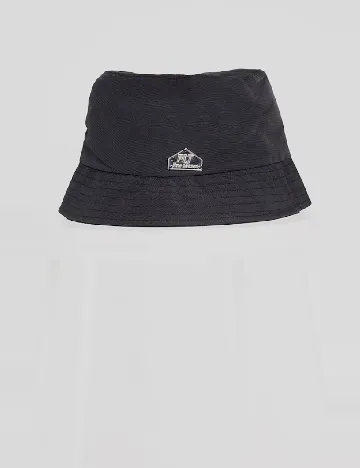 Palarie PRETTYLITTLETHING, negru Negru