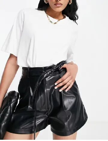 Pantaloni scurti ASOS, negru