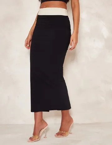 Fusta PRETTYLITTLETHING, negru Negru