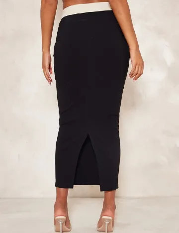 Fusta PRETTYLITTLETHING, negru Negru