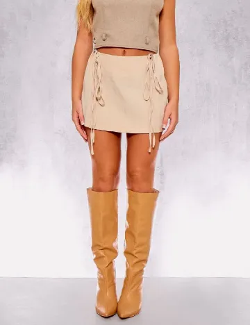 Fusta PRETTYLITTLETHING, crem Crem