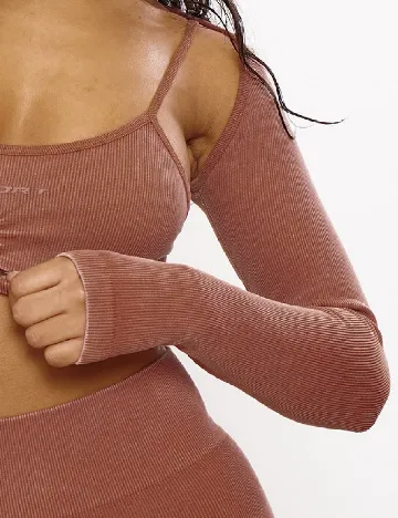 Bolero PRETTYLITTLETHING, maro Maro