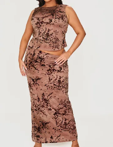 Top PRETTYLITTLETHING Plus Size, maro