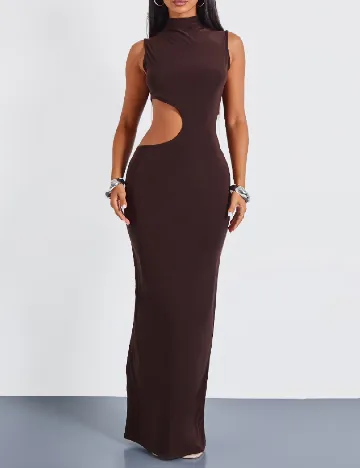 Rochie lunga PRETTYLITTLETHING, maro Maro