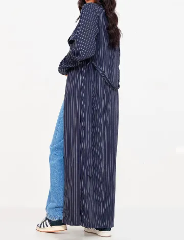 Trench PRETTYLITTLETHING, bleumarin Albastru