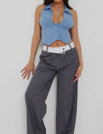 Top PRETTYLITTLETHING, albastru Albastru