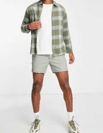 Pantaloni scurti ASOS, verde deschis Verde